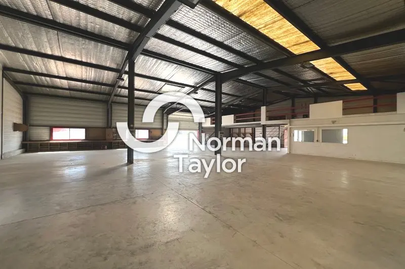 Entrepôt / Activité à vendre - Perpignan (66000) - 700 m²