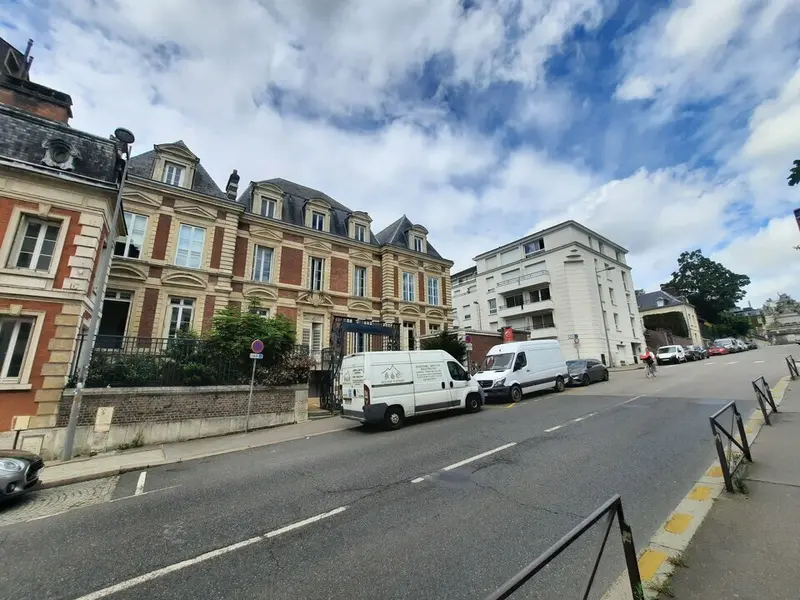 Bureau à louer - Rouen (76000) - 88 m² - 1 250 €/mois