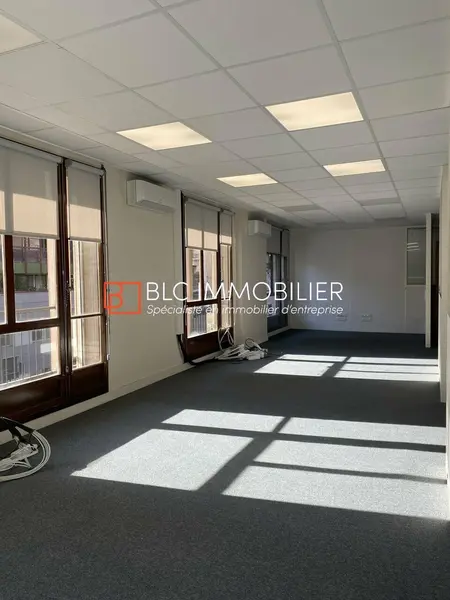 Bureau à louer - Marseille 06 (13006) - 525 m² - 7 000 €/mois