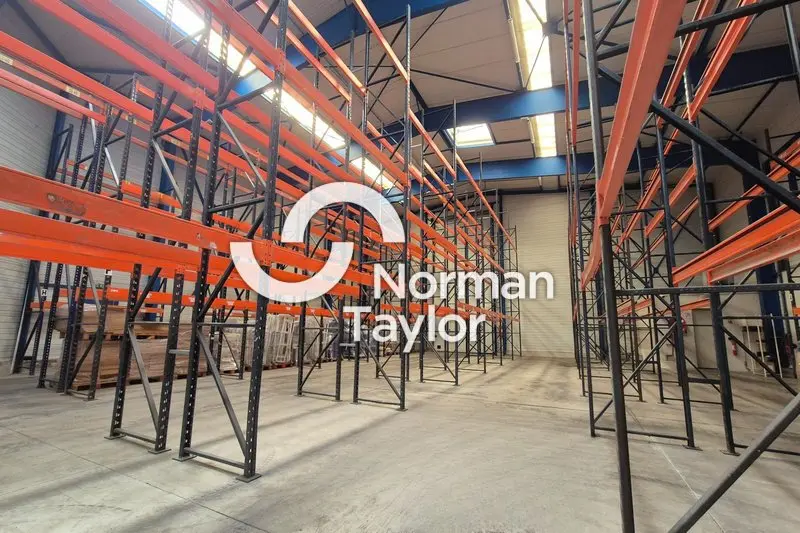 A vendre Locaux d'activité 800m² Perpignan
