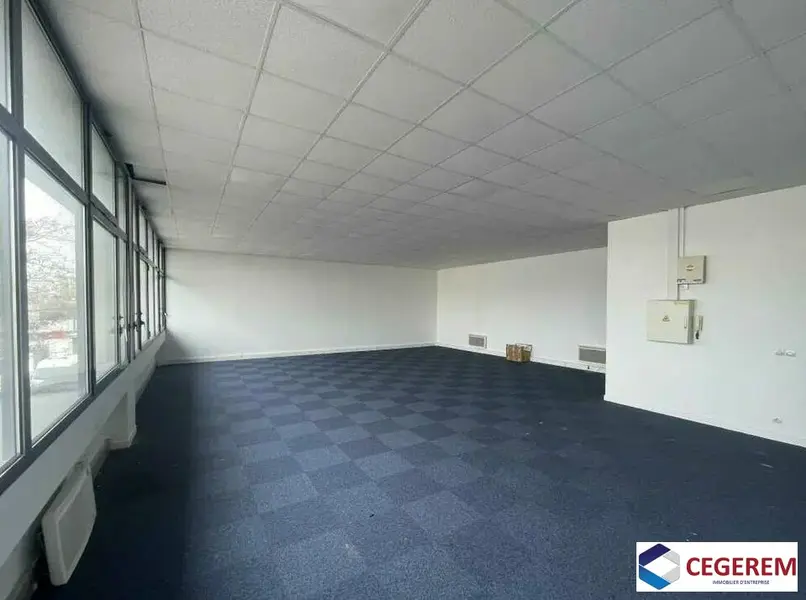 BUREAUX A LOUER A VILLEJUIF