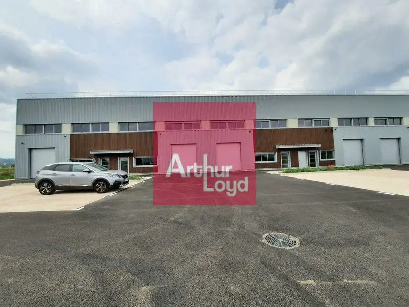 Entrepôt / Activité à louer - Cournon-D'Auvergne (63800) - 392 m² - 2 201 €/mois