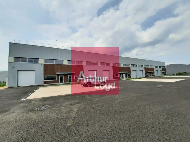 Entrepôt / Activité à louer - Cournon-D'Auvergne (63800) - 399 m² - 2 241 €/mois