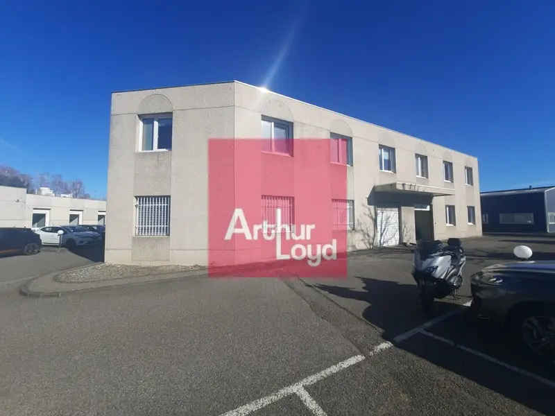 Bureau à louer - Clermont-Ferrand (63100) - 76 m² - 728 €/mois