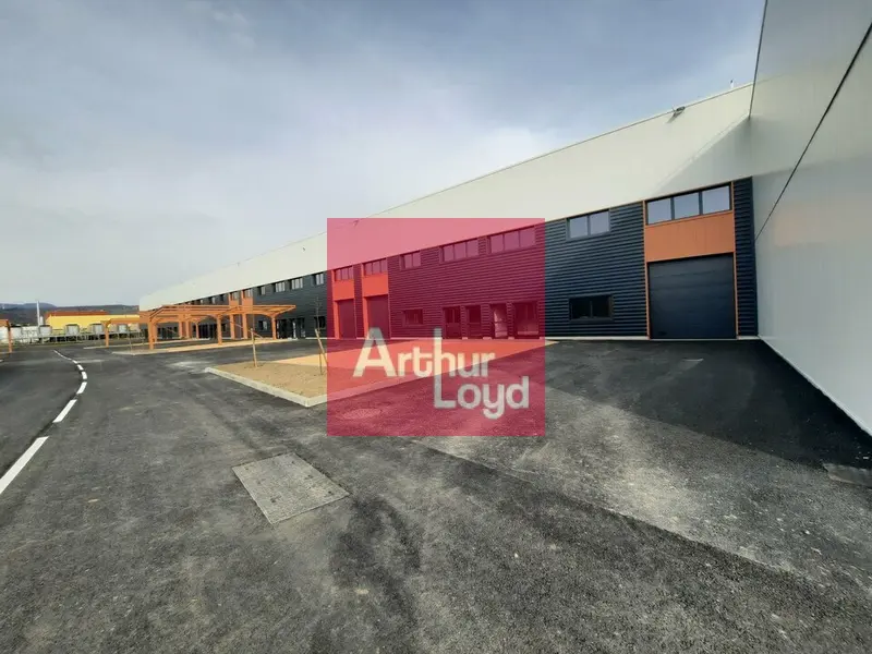 Entrepôt / Activité à louer - Clermont-Ferrand (63100) - 530 m² - 3 407 €/mois