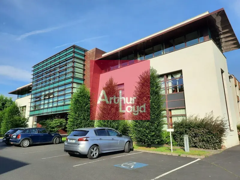 Bureau à louer - Clermont-Ferrand (63000) - 56 m² - 723 €/mois