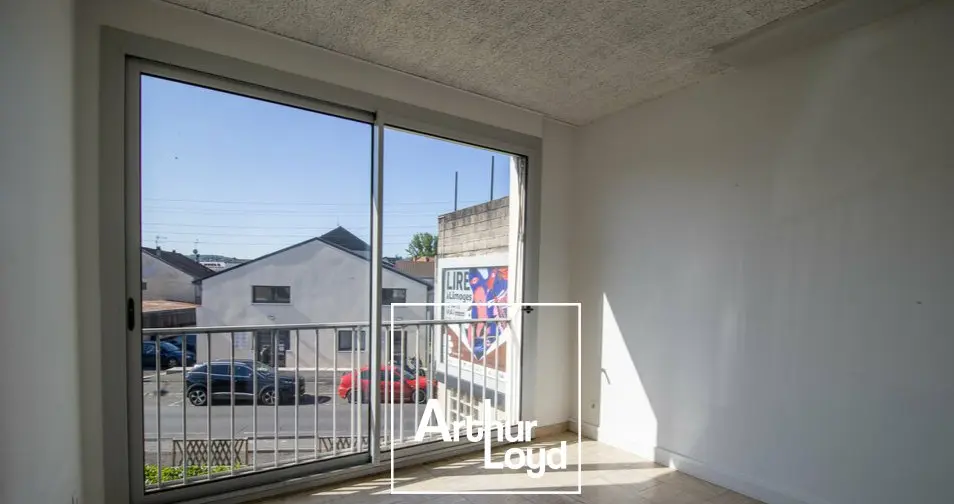 A louer Bureaux 98m² Brive-la-Gaillarde
