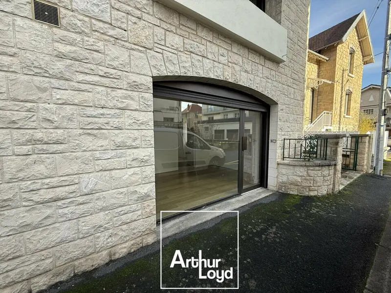 A louer Locaux d'activité 25m² Brive-la-Gaillarde
