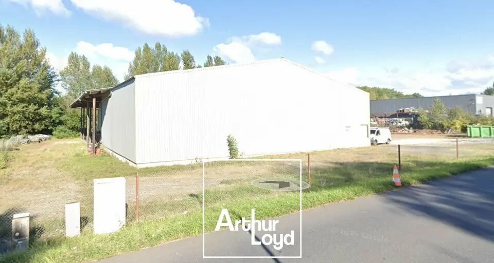 A louer Locaux d'activité 500m² Donzenac