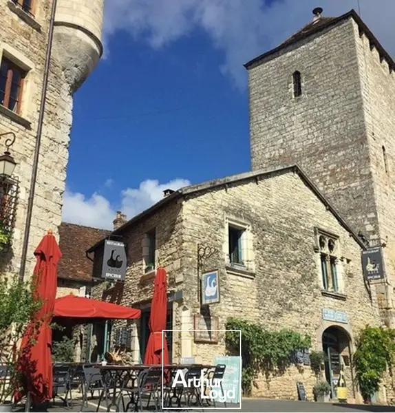 Fonds de commerce à vendre - Martel (46600) - 300 000 €