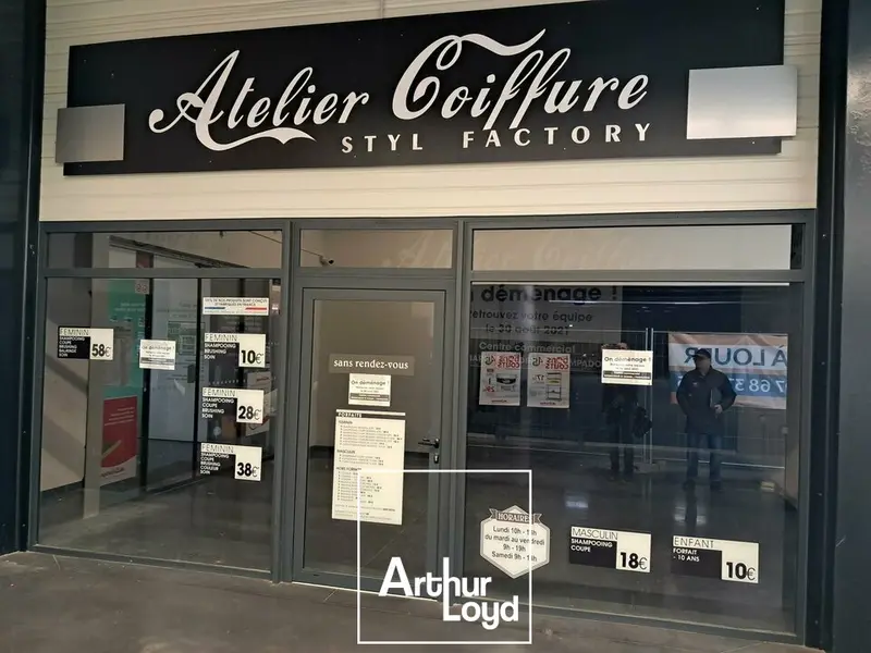 Local Commercial à louer - Lubersac (19210) - 78 m² - 422 €/mois