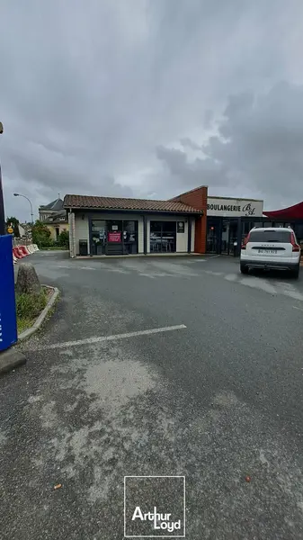 A vendre Local commercial  276m² Souillac