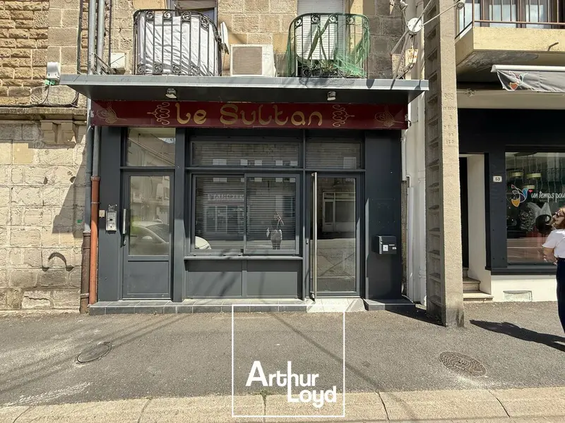 Local commercial/Bureaux 82 m²  Centre-ville de Brive-la-Gaillarde