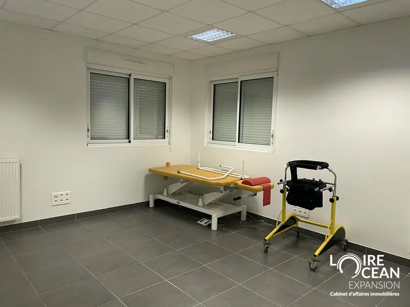 Bureau à louer - Vallet (44330) - 150 m² - 1 500 €/mois