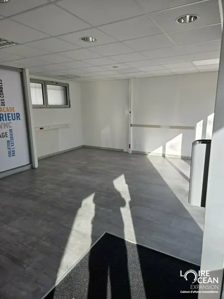A louer Local commercial  84.97m² Bouguenais