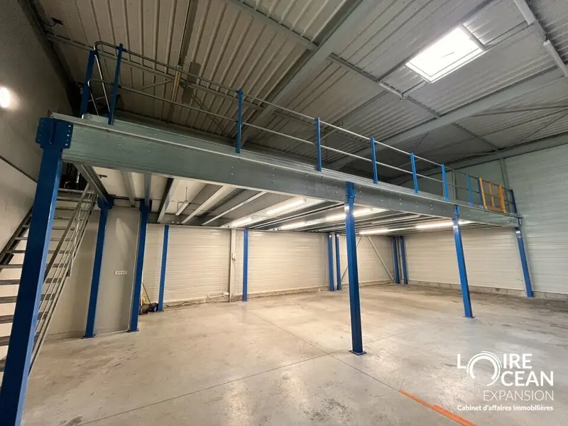Entrepôt / Activité à vendre - Bouaye (44830) - 334 m²