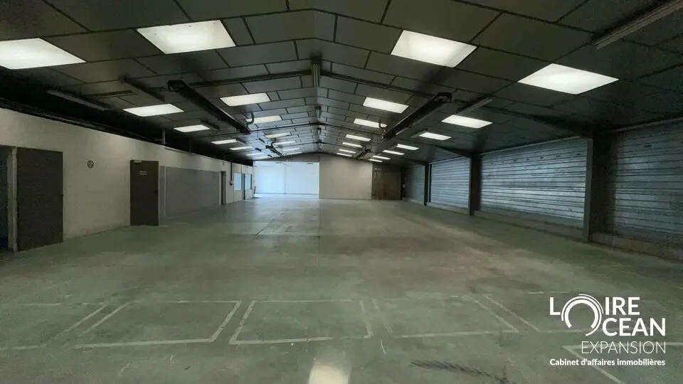 Entrepôt / Activité à vendre - Orvault (44700) - 850 m²