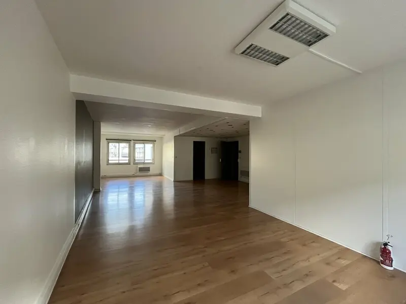 Bureau à louer - Nantes (44000) - 80 m² - 1 352 €/mois