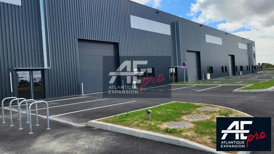 Entrepôt / Activité à louer - Donges (44480) - 350 m² - 2 708 €/mois
