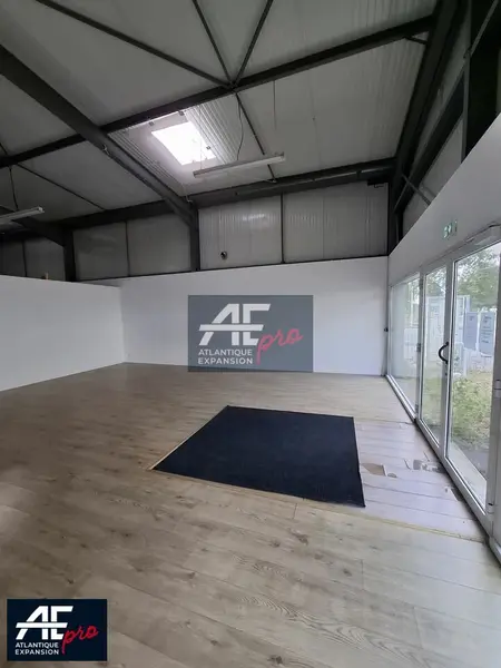 Entrepôt / Activité à louer - Saint-André-Des-Eaux (44117) - 171 m² - 1 800 €...