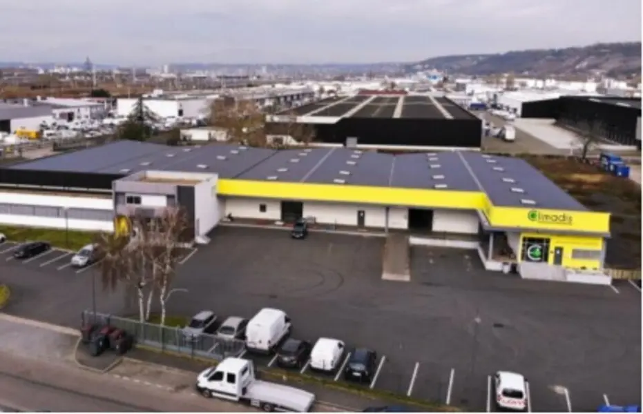 A louer entrepôt avec bureaux d'environ 2080m² sur la ZI n°1 de Rouen