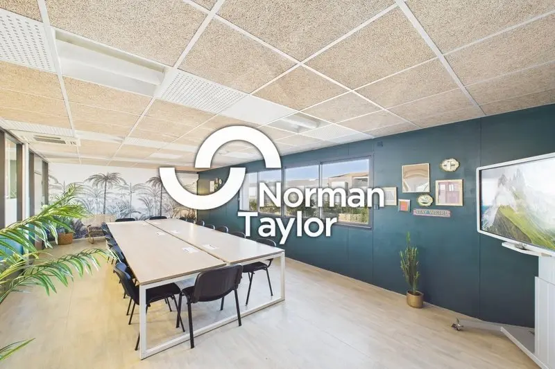 Bureau à louer - Castries (34160) - 321 m² - 3 745 €/mois