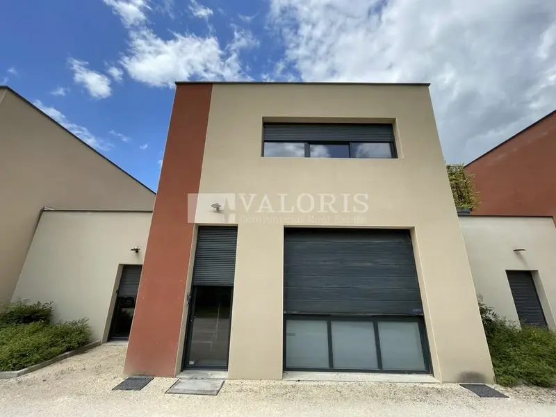 A louer Locaux d'activité 167m² Sainte-Foy-lès-Lyon