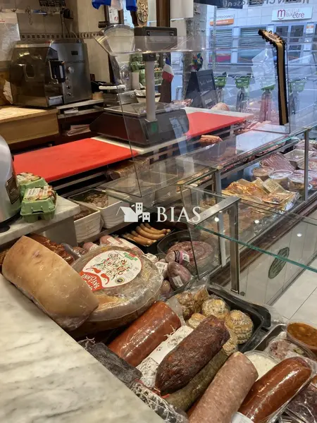 Fonds de commerce à vendre - Vente alimentaire - Paris 11 (75011) - 194 400 €