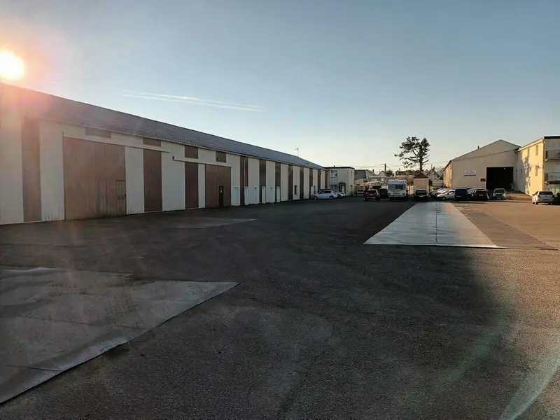 Entrepôt / Activité à louer - Saint-Nicolas-D'Aliermont (76510) - 586 m² - 65...