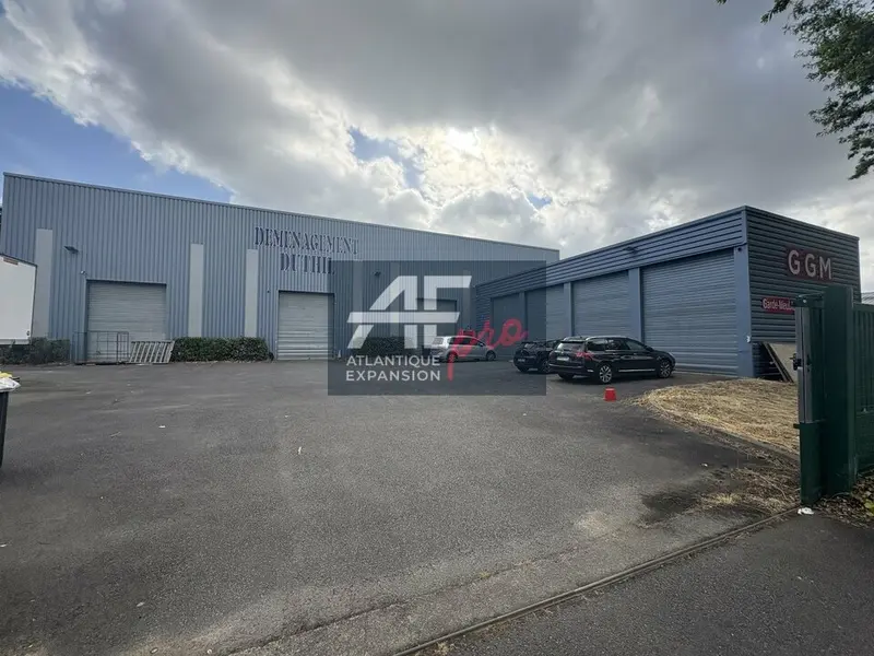 A vendre Locaux d'activité 643m² Saint-Nazaire