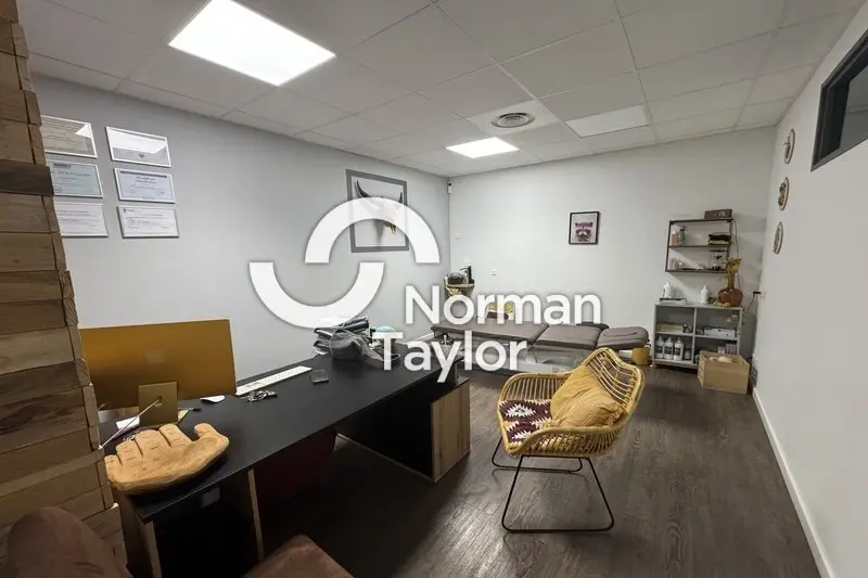 Local Commercial à vendre - Saint-Jean-De-Védas (34430) - 100 m²