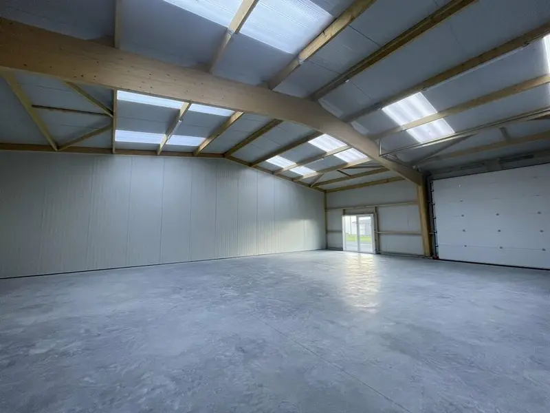 Entrepôt / Activité à louer - Argences (14370) - 360 m² - 3 000 €/mois