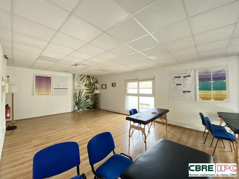 Bureau à louer - Biarritz (64200) - 106 m² - 1 600 €/mois