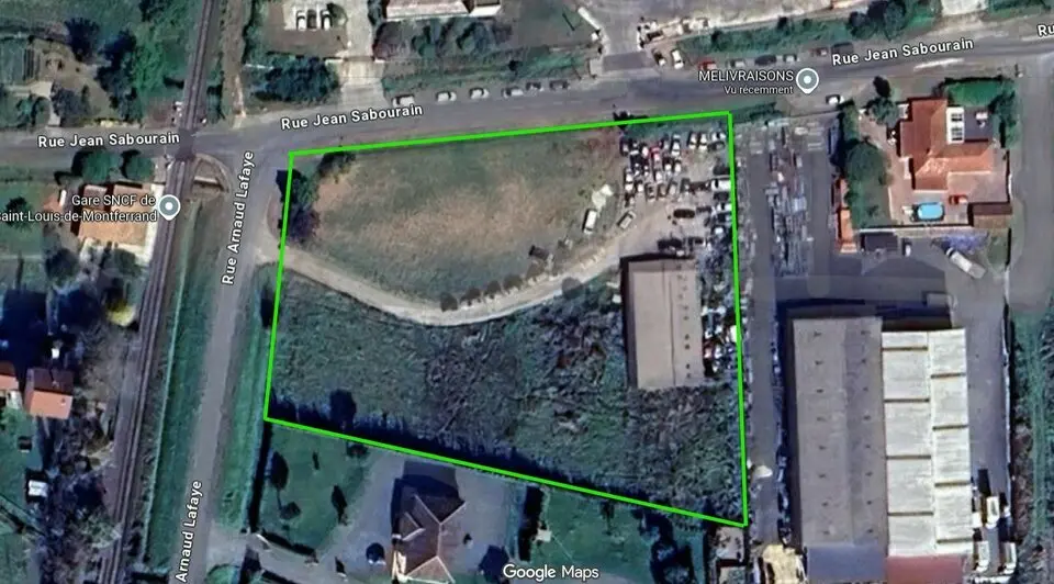 Terrain à vendre - Saint-Louis-De-Montferrand (33440) - 300 m²
