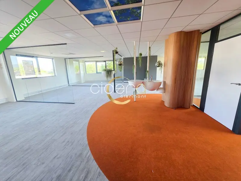 Bureau à louer - Cournon-D'Auvergne (63800) - 449 m² - 5 615 €/mois