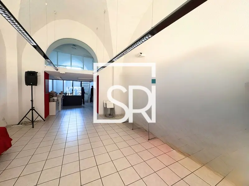 Local Commercial à louer - Clermont-Ferrand (63000) - 164 m² - 2 000 €/mois