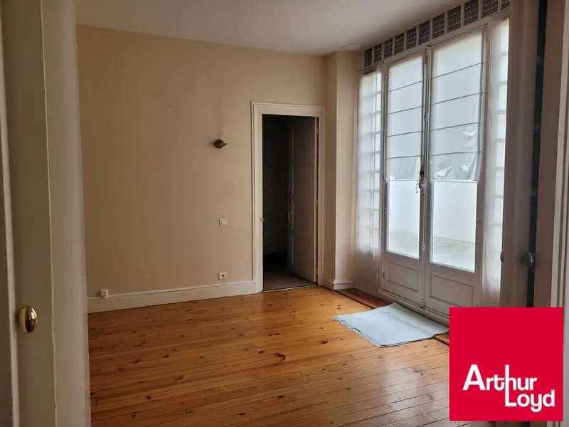 Bureau à louer - Biarritz (64200) - 105 m² - 1 600 €/mois