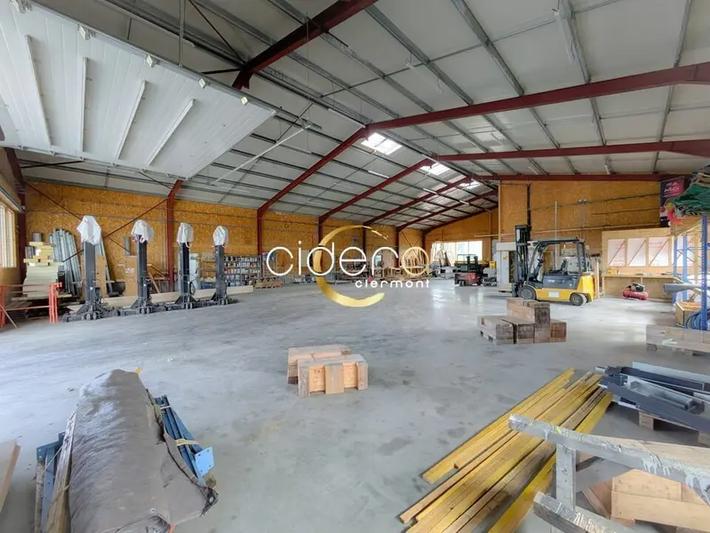 Entrepôt / Activité à vendre - Bourbon-L'Archambault (03160) - 1000 m²
