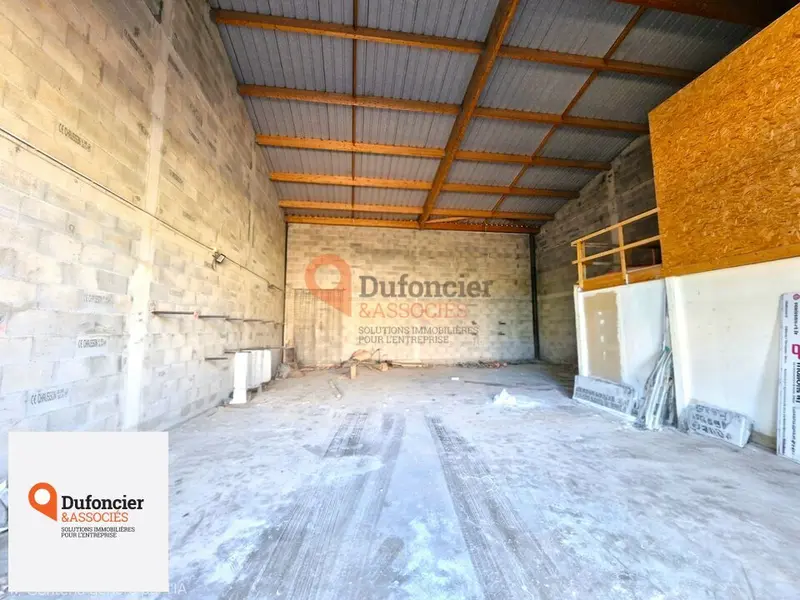 A vendre Bureaux 168.58m² Mignaloux-Beauvoir