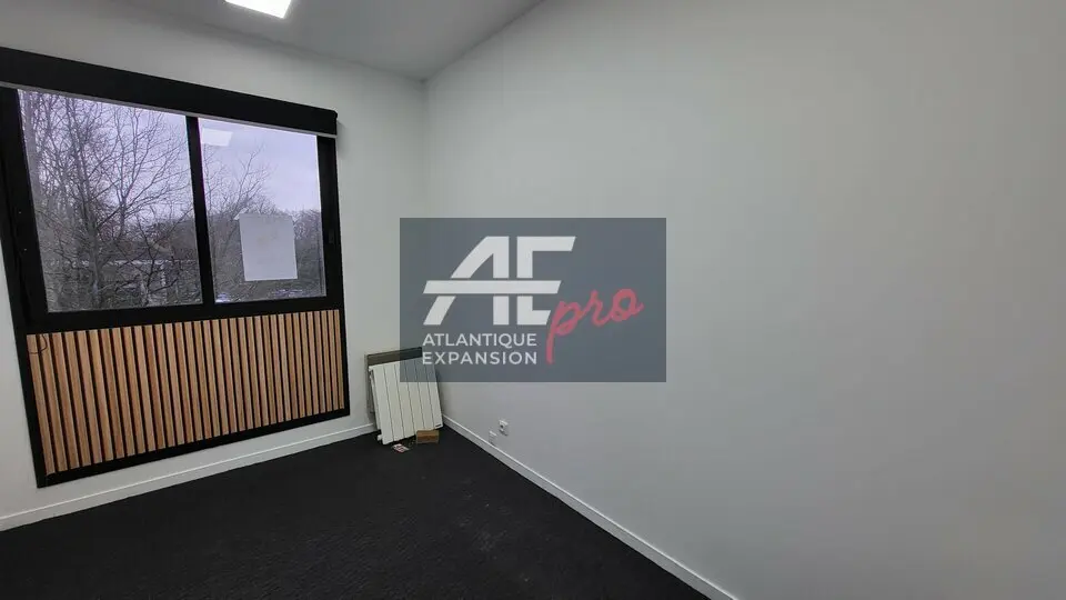 Bureau à louer - Saint-Nazaire (44600) - 81 m² - 877 €/mois