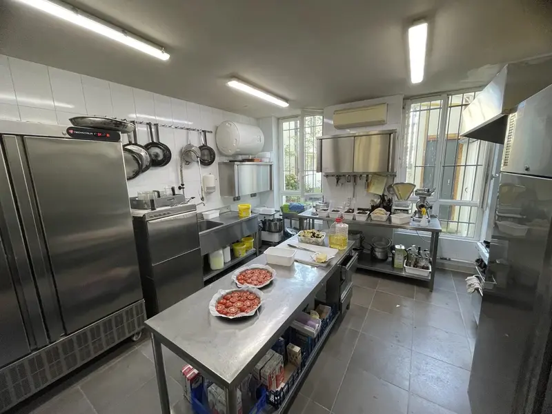 Fonds de commerce à vendre - Restauration - Paris 19 (75019) - 168 000 €