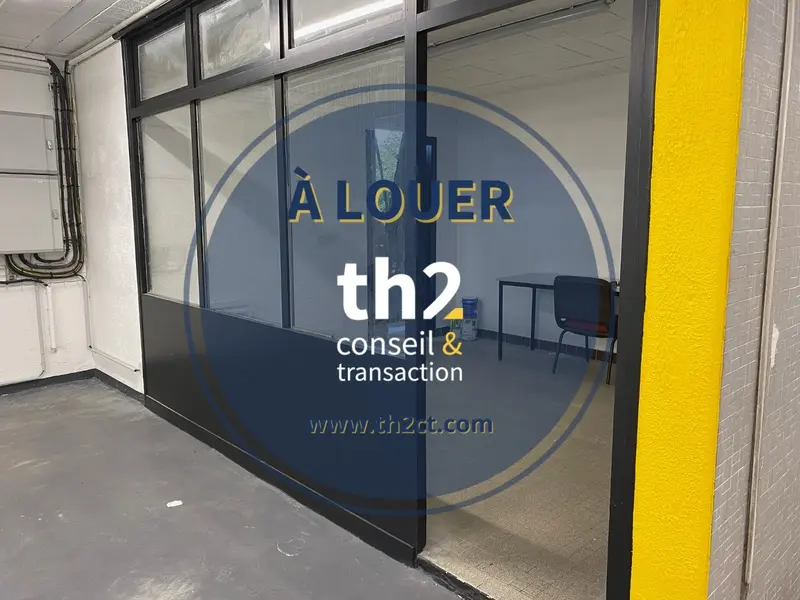 À louer à Saint-Lô - 115 m² de stockage
