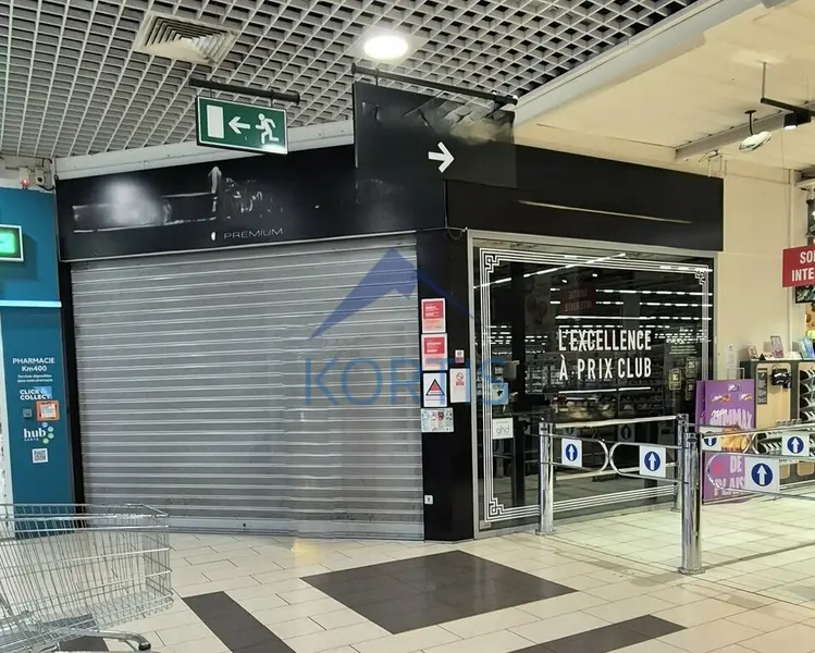 À LOUER  LOCAL COMMERCIAL