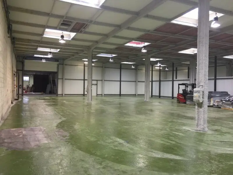A louer Locaux d'activité 1100m² Lanester