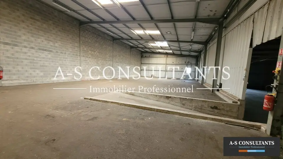 Entrepôt / Activité à vendre - Sonnay (38150) - 915 m²