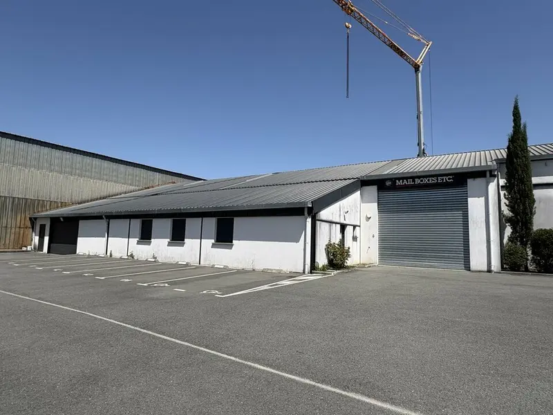 Entrepôt / Activité à louer - Mérignac (33700) - 280 m² - 2 561 €/mois
