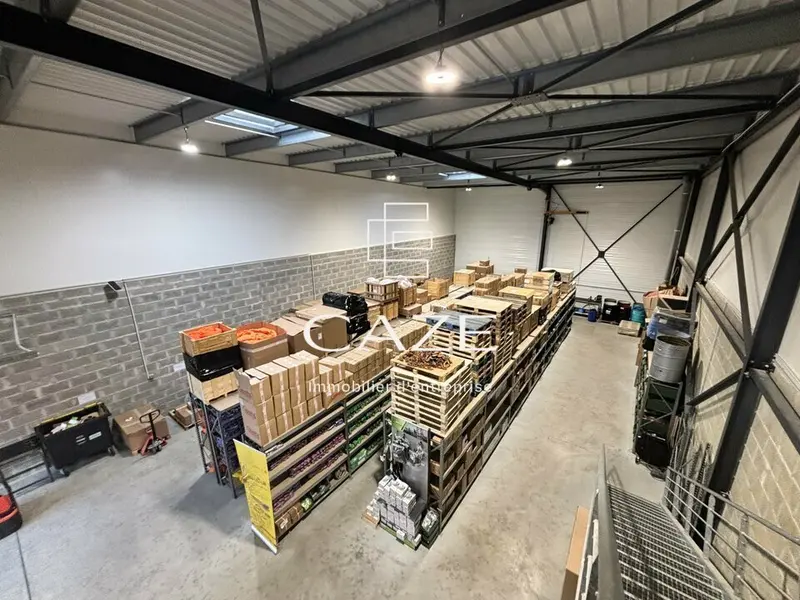 Entrepôt / Activité à louer - Tresses (33370) - 374 m² - 2 866 €/mois