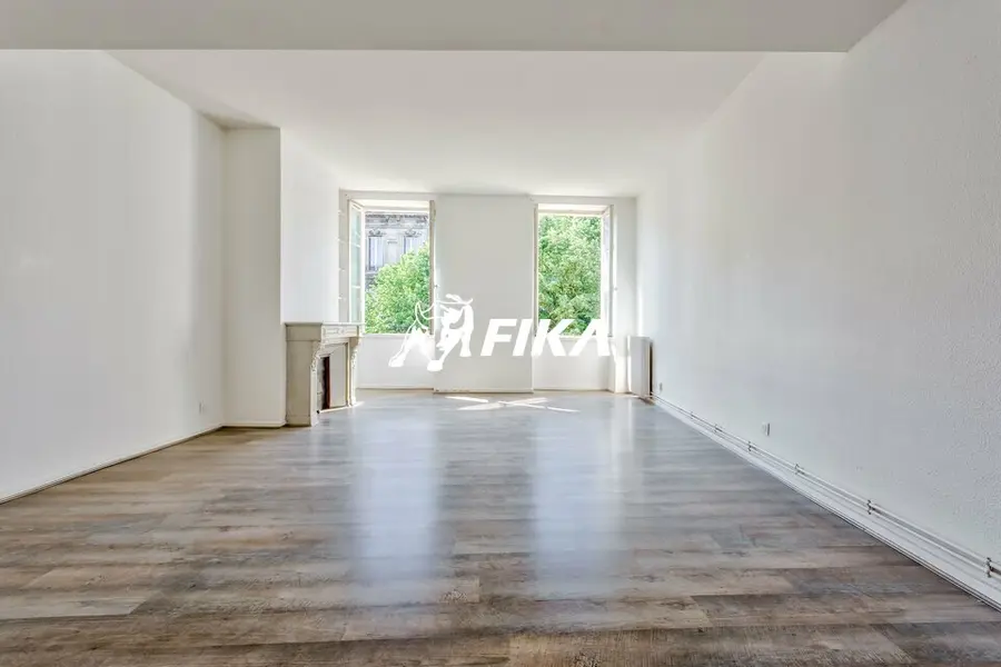 Bureau à vendre - Bordeaux (33000) - 86 m²
