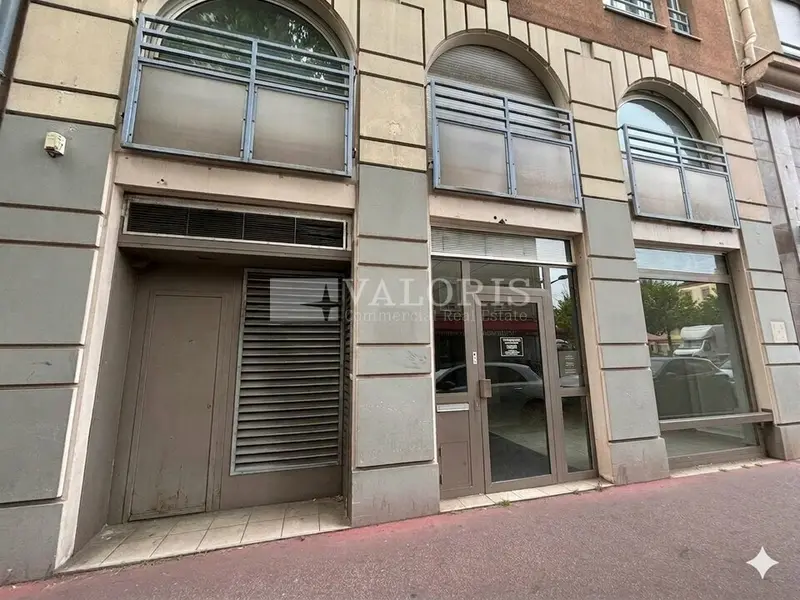 Local Commercial à louer - Lyon 08 (69008) - 249 m² - 5 000 €/mois