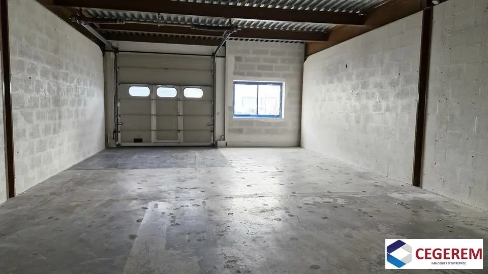 Entrepôt / Activité à louer - Lisses (91090) - 211 m² - 953 €/mois